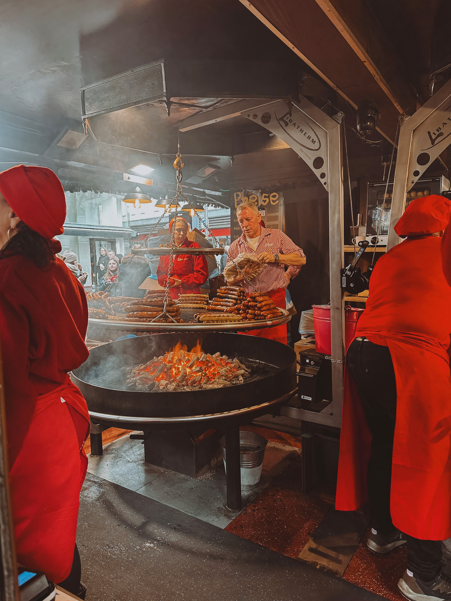 0C987810-3CBD-40F5-8706-705E5028E935