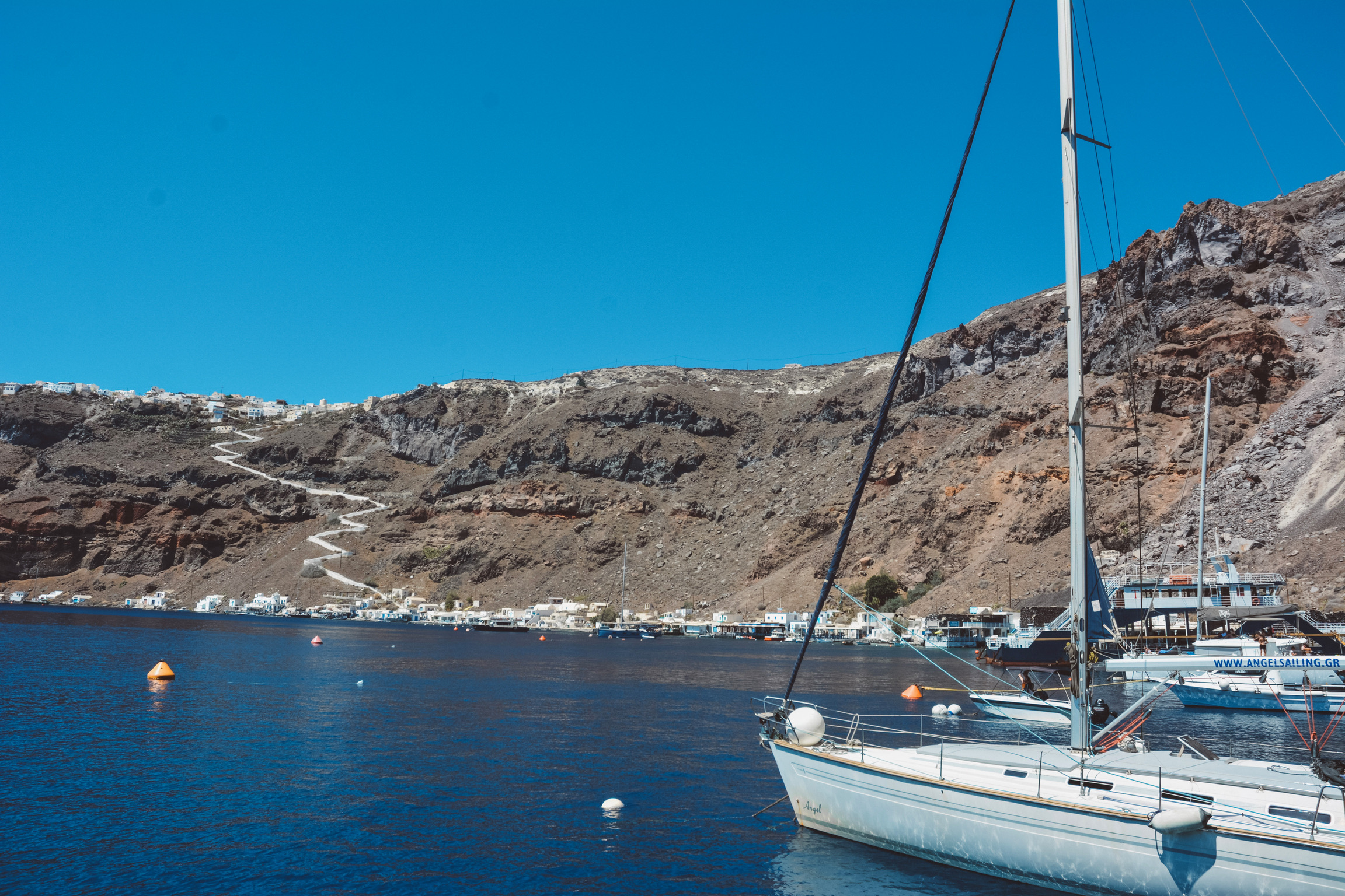 7D024EDD-867C-4D50-BD8A-05951E086673