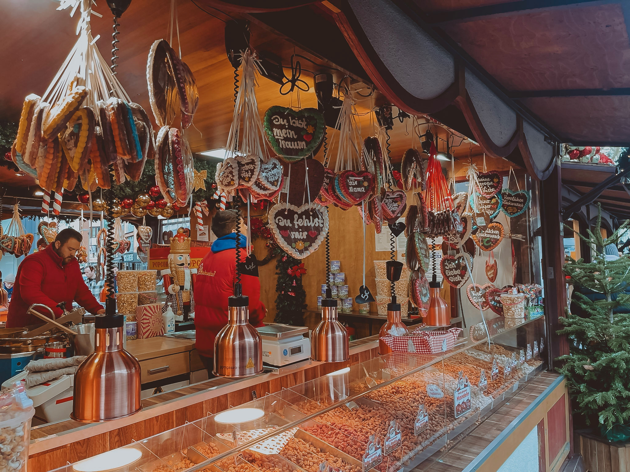 998FEF67-7B01-46B0-B843-4682B40EFC44