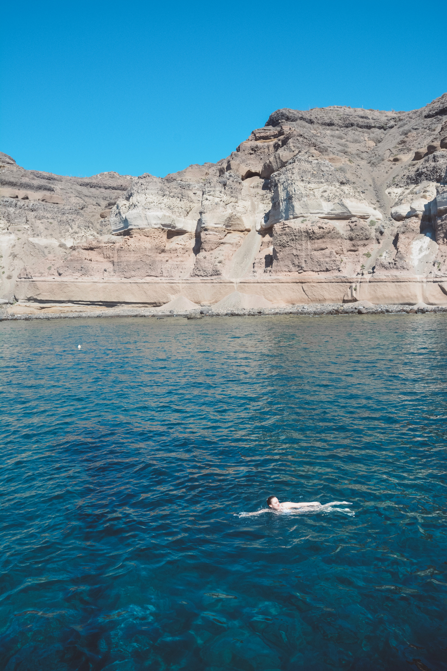 F0AFDB74-6733-4DAD-A081-96EF1FB2F59E