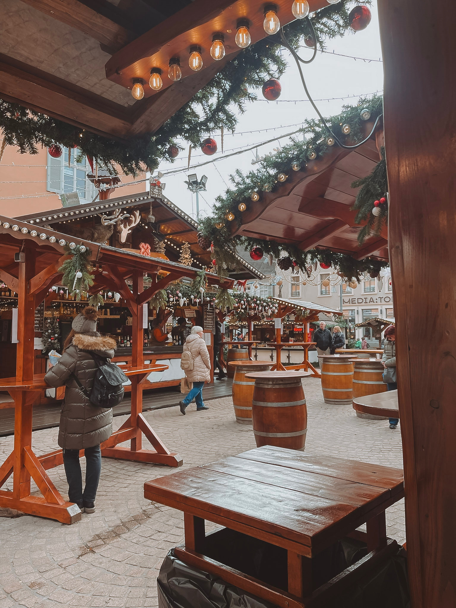 FB6D1094-5626-440C-9BEB-D484668BF5EC